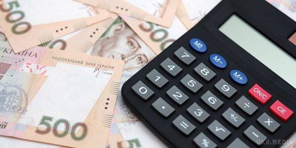 Реальна заробітна плата в Україні в липні 2017 року збільшилася на 17,2%  -  Держстат. Найвищий рівень зарплат в минулому місяці зафіксовано в Києві -11 412 грн, найнижчий – у Чернігівській області – 5834 грн.