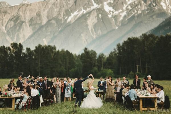 Названі кращі весільні знімки світу 2017 року (Фото). Члени журі оцінювали якість, привабливість, технічне виконання та унікальність знімків.