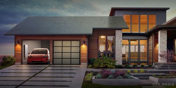 Здійснилося: Tesla почала масове виробництво сонячних панелей для дахів. Кожна панель зроблена з загартованого скла, яке по міцності порівняно зі сталлю.