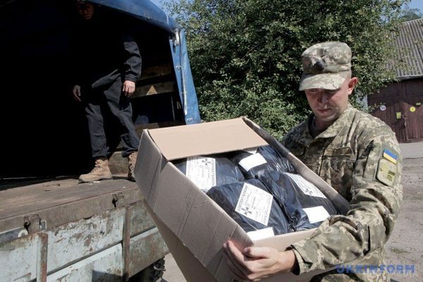 Коли і яку зимову форму отримають військові. Вартість зимового комплекту для бійців АТО складає вісім тисяч гривень.