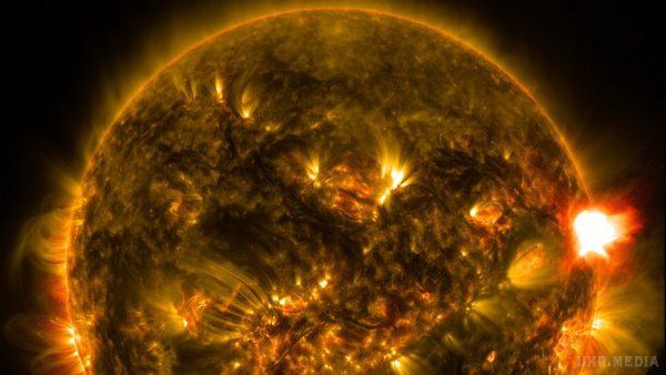 На Сонці стався найпотужніший за останні 12 років вибух - науковці б'ють на сполох. На думку науковців, наслідки цього природного явища важко передбачити з достатньою точністю.