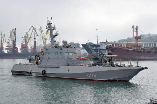 До Одеси прибули два нових військових катери (фото). Прибуття до місця постійного базування ще двох нових катерів у ВМС очікують восени. 