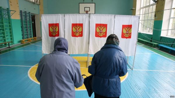  Опозиція виграла вибори в 10 районах Москви. Представники опозиції виграли навіть у тому районі, де голосує Володимир Путін.