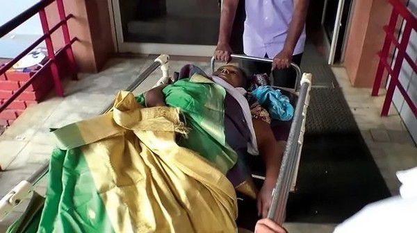 "Померла" жінка прокинулася в морзі перед похороном. У 40-річної жительки Індії Ратнам була поліорганна недостатність, викликана сильною жовтяницею.