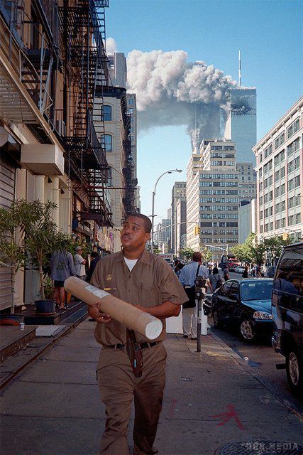 Рідкісні фото моторошного теракту 11 вересня, які майже ніхто не бачив. Сьогодні минає вже 16 років після теракту 11 вересня у Нью-Йорку, який сколихнув увесь світ.