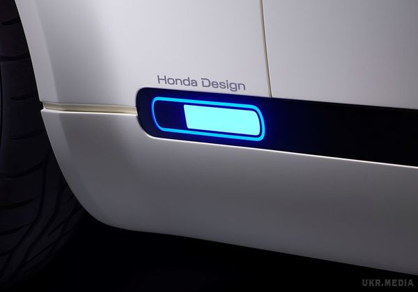 У Франкфурті дебютував електричний сіті-кар Honda. Концепт став передвісником серійної моделі.
