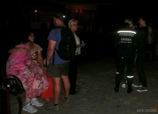 У дитячому таборі який відкрив Порошенко, діти загинули у вогні. Страшна пожежа в Одесі.