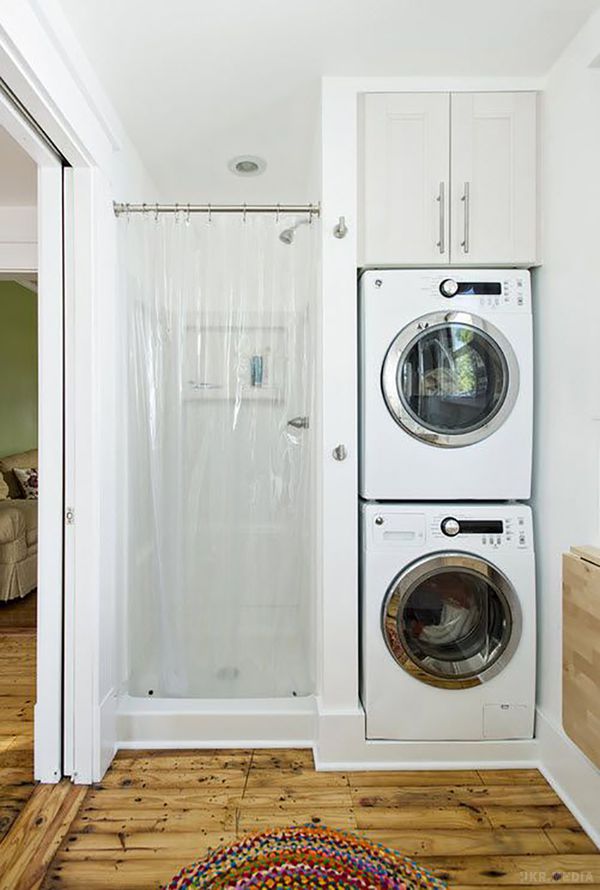 Як вписати пральну машинку в крихітну ванну кімнату!. І дизайнера запрошувати не довелося!