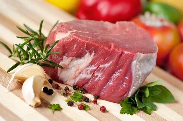 Антинаукові міфи  в  улюбленому для мільйонів продукті. «В м'ясі присутній небезпечна кров».