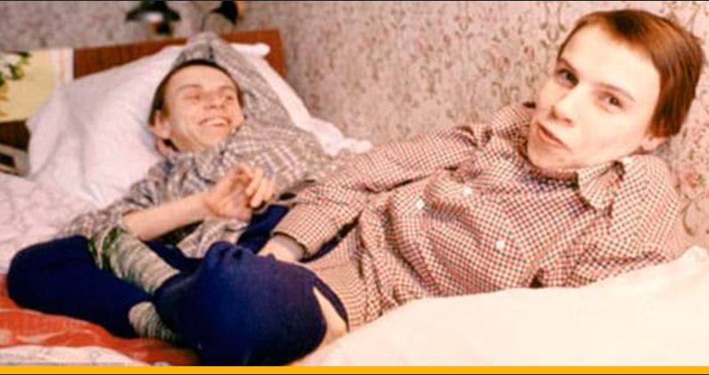 Історія найвідоміших сіамських близнюків СРСР. Всі жахи радянської медицини... Імена Маші і Даші Кривошляпових були відомі, мабуть, кожному громадянинові Радянського Союзу.