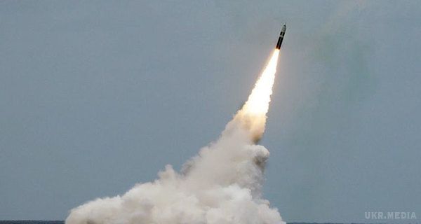 Іран заявив про успішне випробування нової балістичної ракети. Ракета дальністю польоту 2 тисячі кілометрів здатна нести кілька боєголовок одночасно.