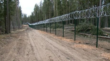 Росія побудує 50-кілометровий паркан у Криму. Паркан повинен бути встановлений вже в грудні нинішнього року.