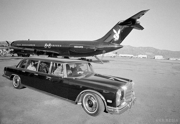 Автомобілі Х'ю Хефнера: які машини любив засновник Playboy. Успішний видавець заробив мільйони, а тому міг дозволити і великий маєток, і особистий літак, і дорогі автомобілі.