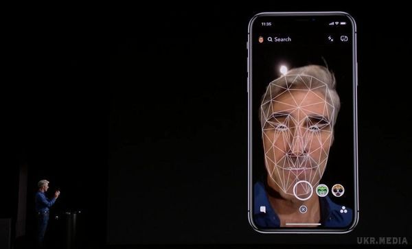 Apple порадила кому краще не використовувати Face ID. Система розпізнавання осіб Face ID, яка з'явиться в новому iPhone X, може давати збої при роботі з обличчями близьких родичів, наприклад братів і сестер, а також з обличчями дітей віком до 13 років і близнюків.