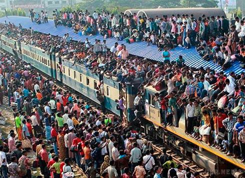 Тиснява на залізничній станції в Індії: кількість жертв зросла. Тиснява на залізничній станції в Індії сталася сьогодні вранці, 29 вересня.
