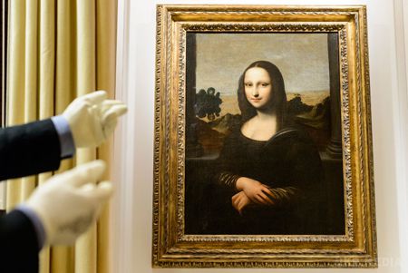 У Франції був виявлений  ескіз оголеною "Мони Лізи". Начерк виконаний вугіллям, і, ймовірно, написаний самим да Вінчі.