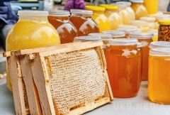 2 жовтня - православна церква згадує Трохима і Зосима. У цей час було прийнято обов'язково їсти вранці мед.