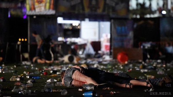 Стрілянина в Лас-Вегасі: у поліції повідомили про понад 20 загиблих. Поранення отримали понад 100 осіб.