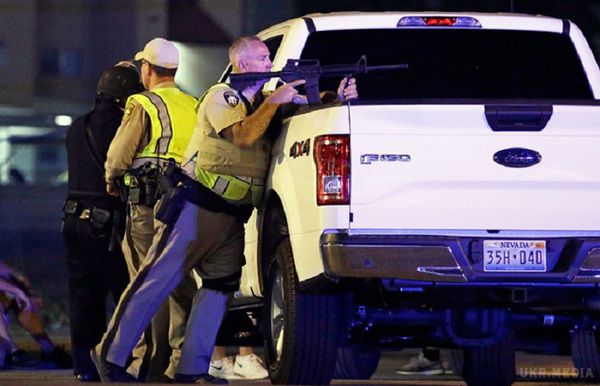 Жахливі наслідки масового розстрілу в Лас-Вегасі (фото). Незбагненне божевілля.