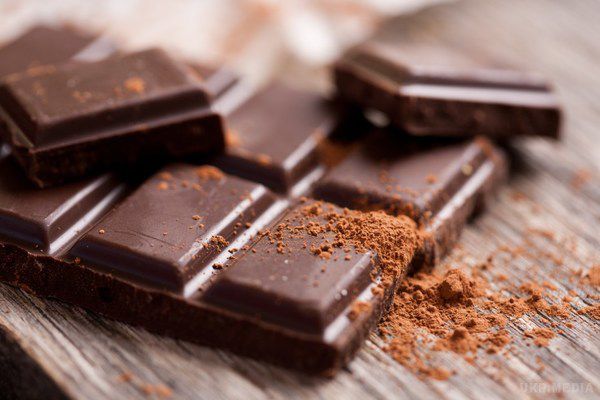 Дієтологи розповіли, як схуднути з допомогою шоколадної дієти. Дієтологи підказали, як їсти шоколад і при цьому ефективно скидати зайві кілограми.