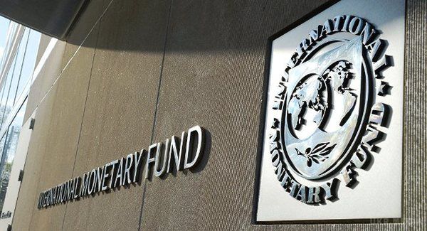 Польща відмовляється від кредиту МВФ у 9,2 мільярда доларів. Польща хоче відмовитися від траншу МВФ у розмірі 9,2 мільярда доларів через "хороший стан економіки".