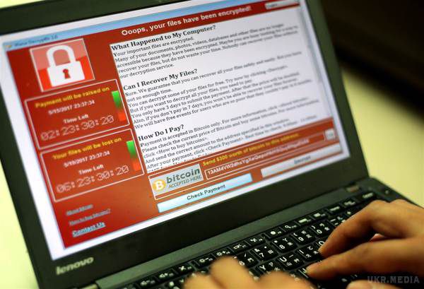Президент Microsoft назвав КНДР відповідальною за створення вірусу WannaCry. Президент компанії Microsoft Бред Сміт заявив, що уряд Північної Кореї несе відповідальність за створення комп'ютерного вірусу WannaCry, який атакував всесвітню мережу на початку цього року.