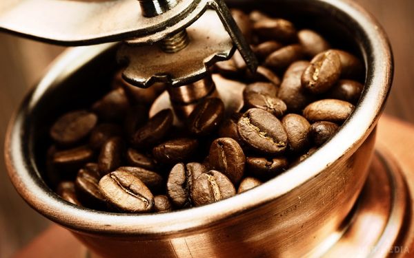 Експерти назвали різницю між розчинною та меленою кавою. Понад половина всіх поціновувачів кави віддає перевагу напою з розчинної сировини. Втім, чи є суттєва різниця між меленою та розчинною кавою?