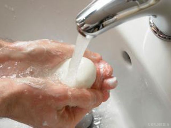 Сьогодні, 15 жовтня відзначається Всесвітній день миття рук. Всесвітній день миття рук відзначають з 2008 року за ініціативи Дитячого фонду ООН. 