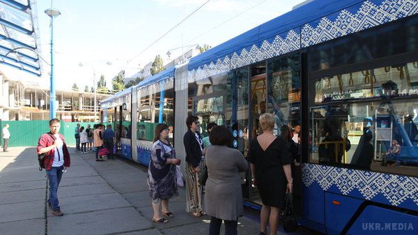 У Києві можуть скасувати безкоштовний проїзд в транспорті для депутатів. Зараз депутати користуються цим правом за рахунок різних бюджетів.