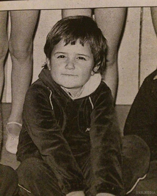 Орландо Блум опублікував милий дитячий знімок. Популярний британський актор Орландо Блум поділився архівних фото.