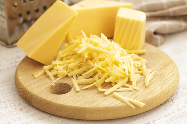Лікувальні властивості твердого сиру, про яких ви не підозрювали. Стали відомі нові цінні властивості твердих сирів, про яких багато хто не знали.