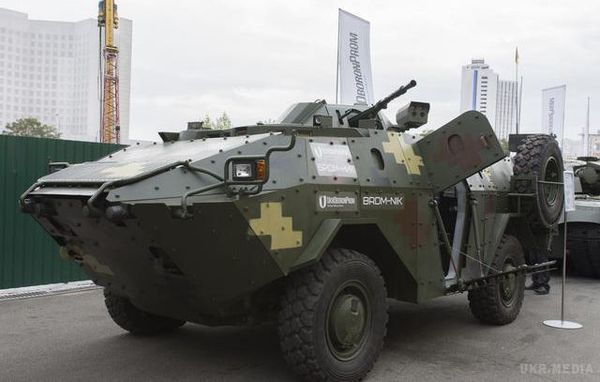 Українські зброярі створили надважкий і супершвидкісний броньовик. Презентація відбулася на міжнародній виставці "Зброя та безпека-2017".