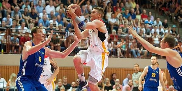Суперники України оголосили склад на відбір до ЧС-2019 з баскетболу. Федерації баскетболу Швеції і Туреччини назвали розширені склади національних збірних на кваліфікаційний турнір чемпіонату світу 2019 року.
