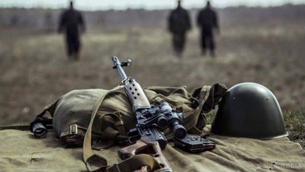За минулу добу в зоні АТО 13 обстрілів, один український боєць отримав поранення,. Ситуація на Донбасі загострюється