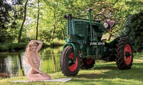 Німецькі трактористки роздяглися для календаря (фото). Фотограф віддав перевагу фігуристим дівчатам.