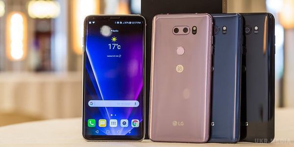 Смартфони LG V30 перевірили на міцність. Популярний блогер JerryRigEverything зняв друге відео по LG V30.