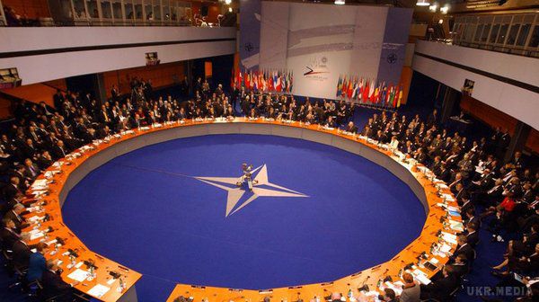 НАТО розізлилось на РФ через обман щодо навчань Захід-2017 і готує заяву - ЗМІ. Альянс готується висунути звинувачення в обмані.
