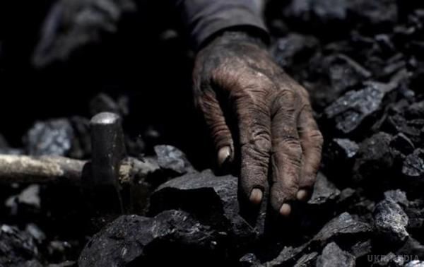 На Львівщині у шахті стався обвал. В результаті інциденту травми отримали троє гірників.