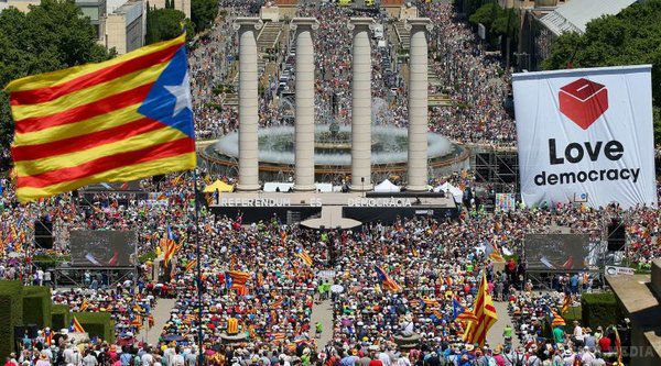 Німецькі газети лякають Каталонію Майданом. Німецькі журналісти допустили можливість нової міжусобної війни в Іспанії, де Каталонія оголосила про незалежність.