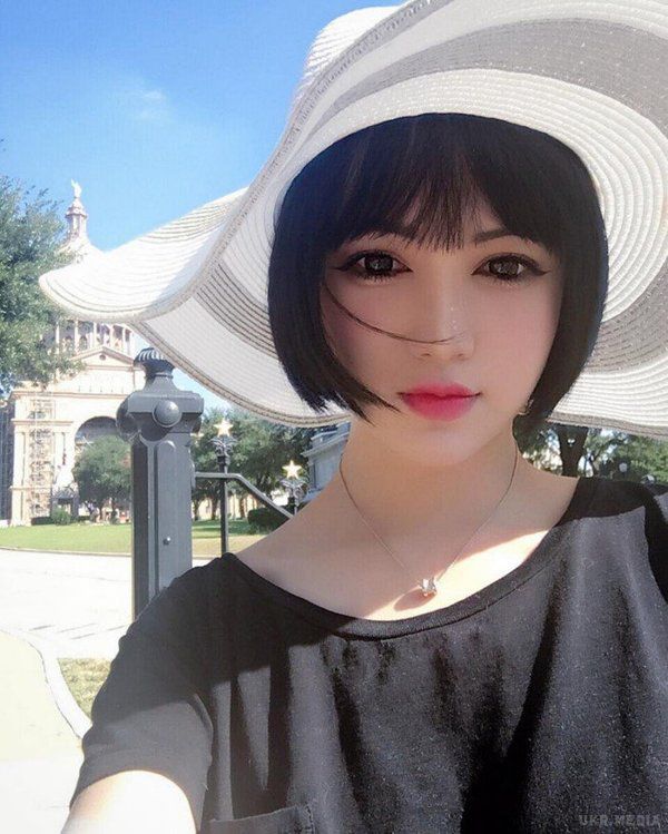 Сучасна краса: чарівна китаянка, яку можна переплутати з лялькою (Фото). Кіна Шень, китайська порцелянова лялька, яка дихає.