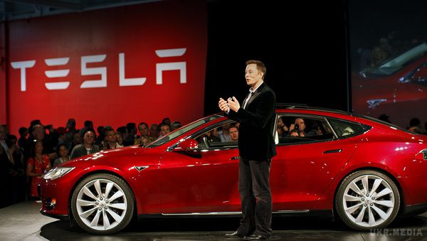 Tesla заявила про найбільші збитки за всю історію компанії. Компанія Tesla, що виробляє електромобілі, оголосила про найбільших у своїй історії квартальні збитки в 671 мільйон доларів.
