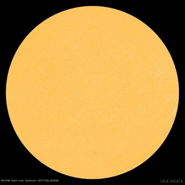 Чому на Сонці пропали всі плями?. Сонячна циклічність — періодичні зміни сонячної активності.