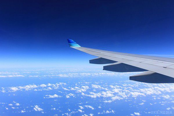 8 причин, чому не варто боятися літати. Багато авіапасажири часто відчувають страх перед перельотом. Але незалежно від того, наскільки сильно страждаєш аерофобію, від неї можна і потрібно позбавлятися.