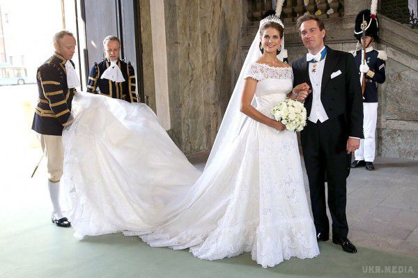 Найнеймовірніші весільні сукні представниць королівських сімей. Дізнайся, які весільні сукні увійшли в історію! Спойлер: не Кейт Міддлтон єдиною.