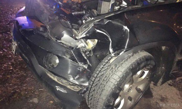 П'яний водій BMW Х5 збив двох жінок і зник з місця аварії, залишивши їх помирати. Криваве ДТП у Рівненській області.