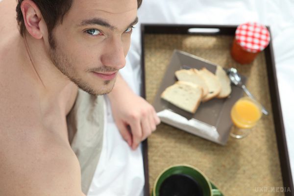 сніданок в картинках: 5 найкращих ідей для першої їжі