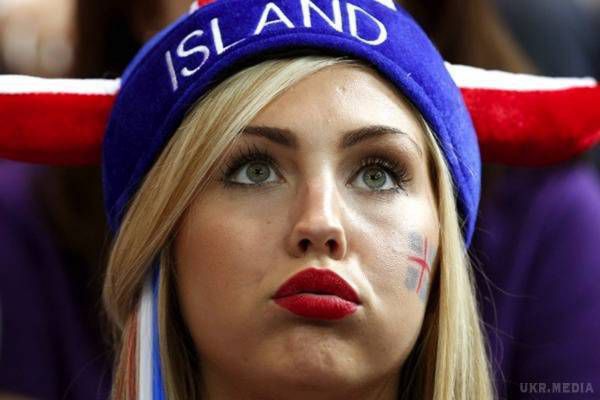 Ісландія буде платити 5000 євро в місяць росіянам і українцям, що взяли у дружини місцевих дівчат. Ісландія — спокійна і благополучна країна з високим рівнем життя і дивовижним природним світом.