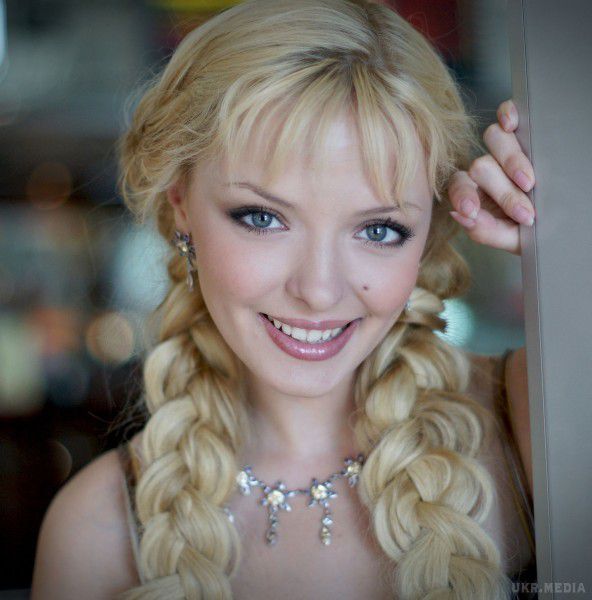 У покійного Михайла Задорнова з'явилася нова подруга. Нею виявилася співачка Марина Орлова.