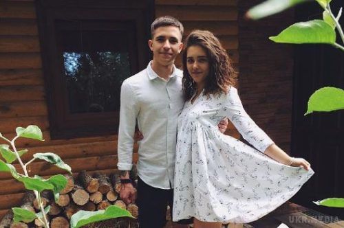 19-річна донька Тоні Матвієнко показала бойфренда (фото). В Уляни є хлопець, який зветься Єгор.
