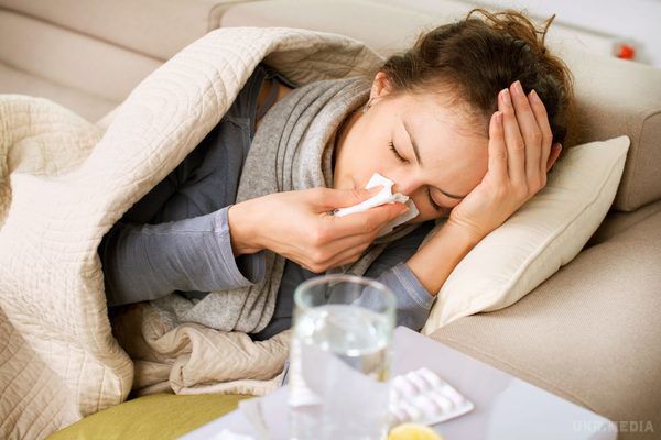 В Україні повідомили про початок сезону захворювання на грип та гострі респіраторні інфекції. У цьому епідсезоні в Україні циркулюватимуть три типу вірусу - "Мічиган", "Гонконг" та "Брісбен".